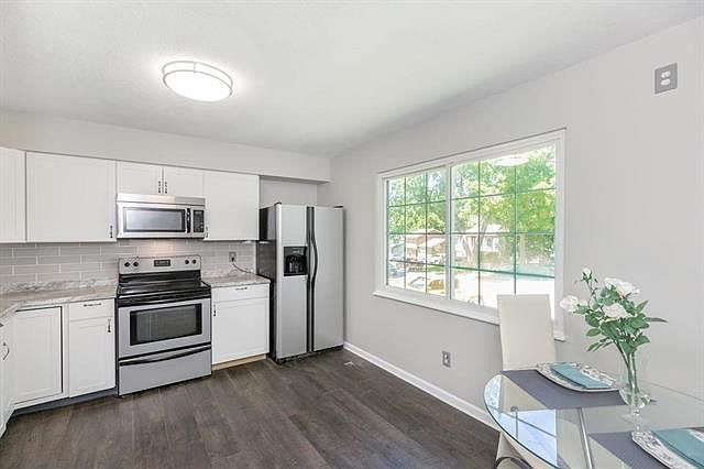 1st image of 5325 Hazen Ave