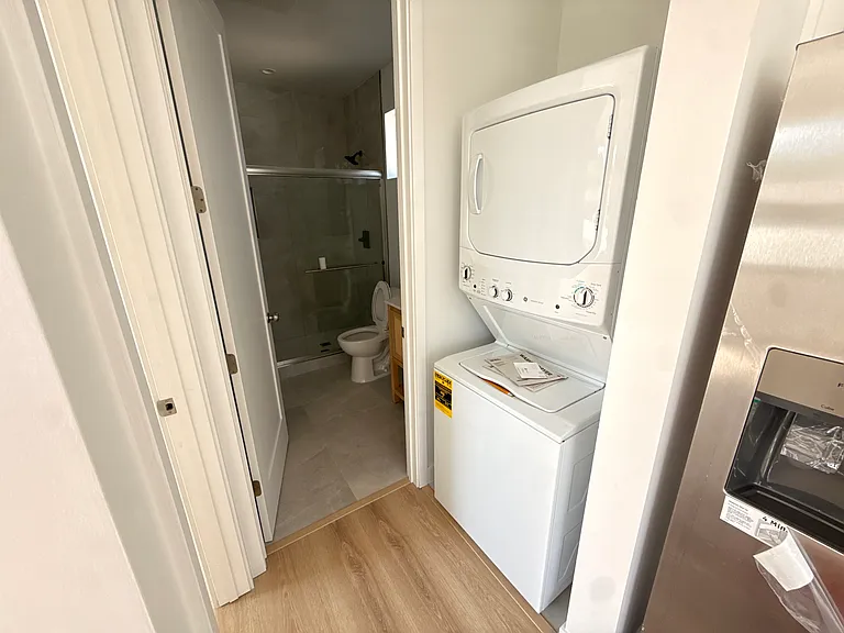 22657 Valerio St #22659 — Photo 12