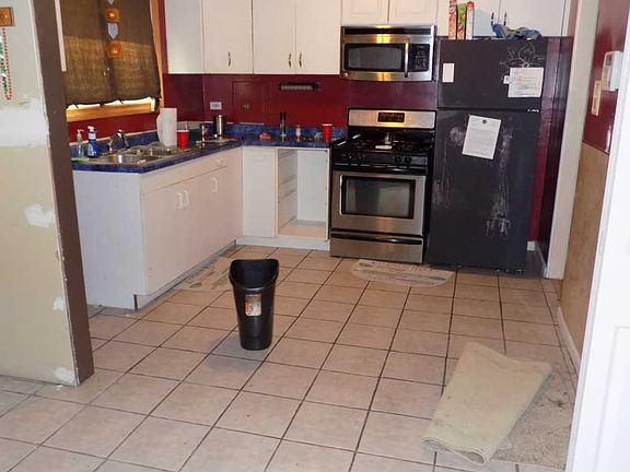 3rd image of 1616 Shirley Dr