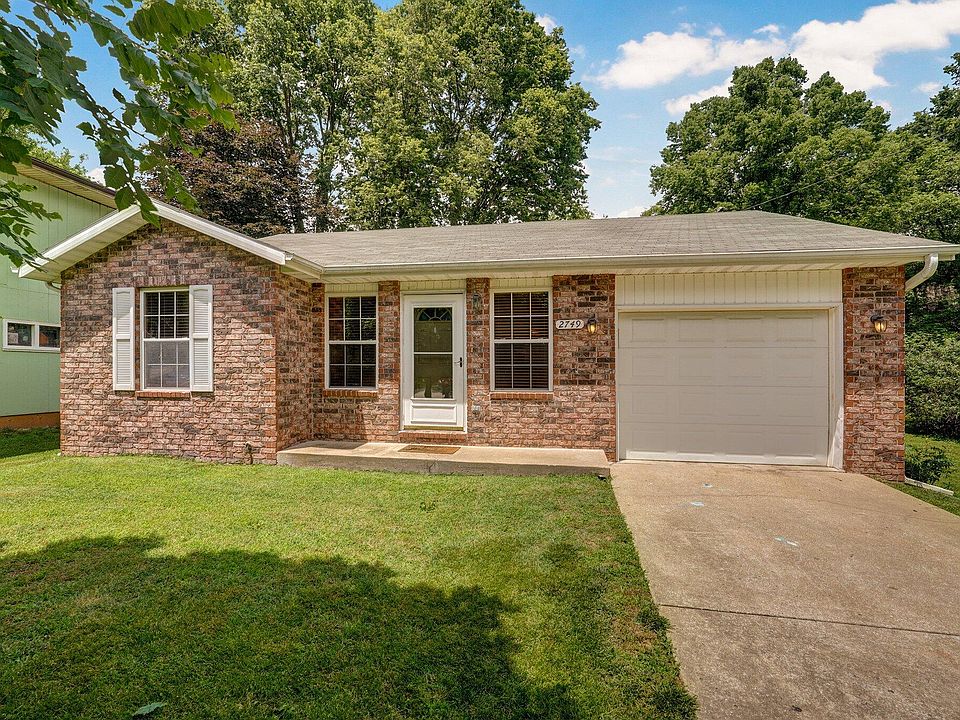 1st image of 2749 E Cragmont Street