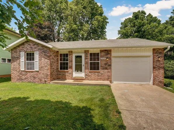 2749 E Cragmont Street, Springfield, MO 65804