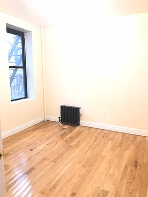 Rented by Smart NY Realty LLC | media 19