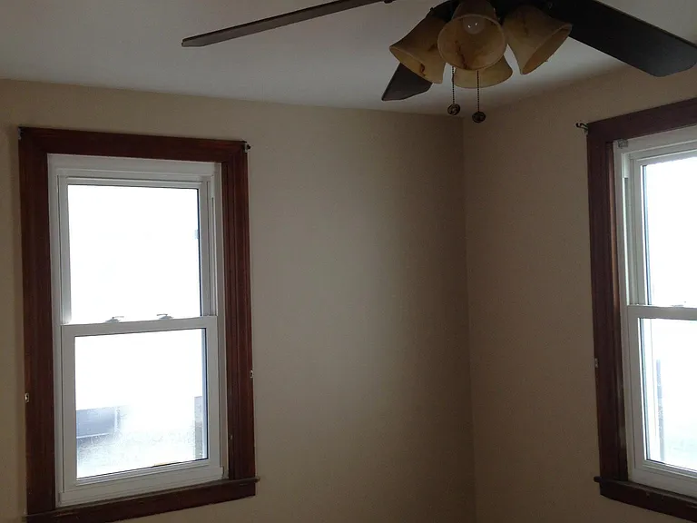 3432 Woodlawn Ave — Photo 7