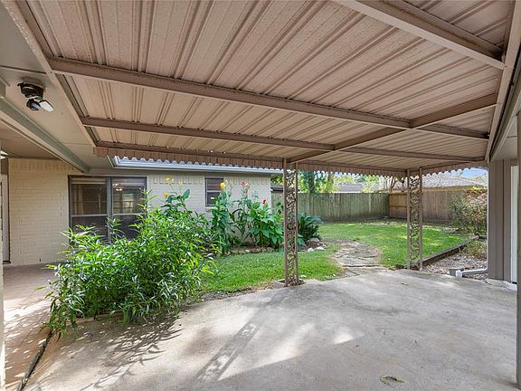 2nd image of 3719 Montvale Dr