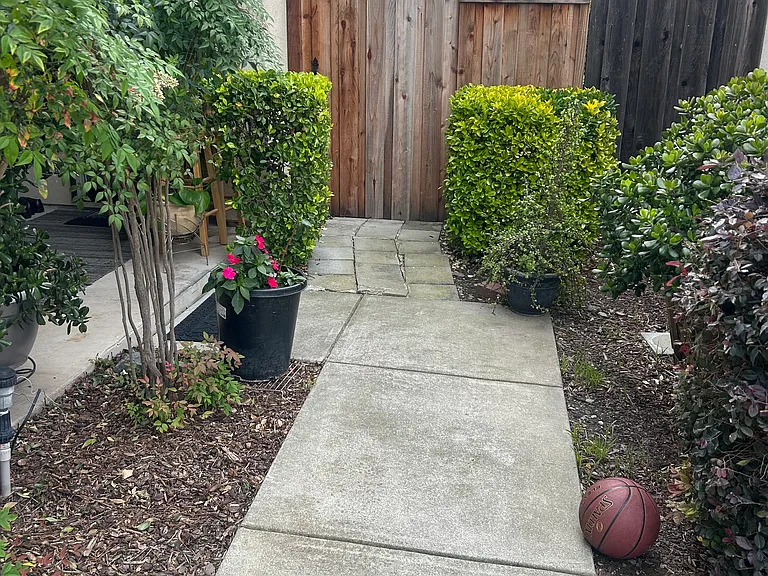 4026 Martis St — Photo 10