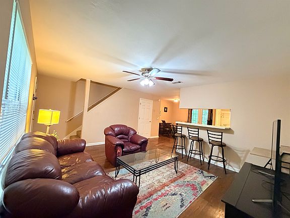 4th image of 2172 Timberwood Cir S