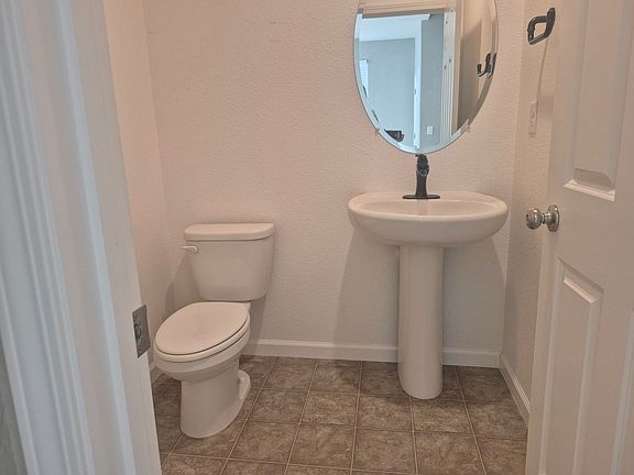 5th image of 2797 Rainer Way