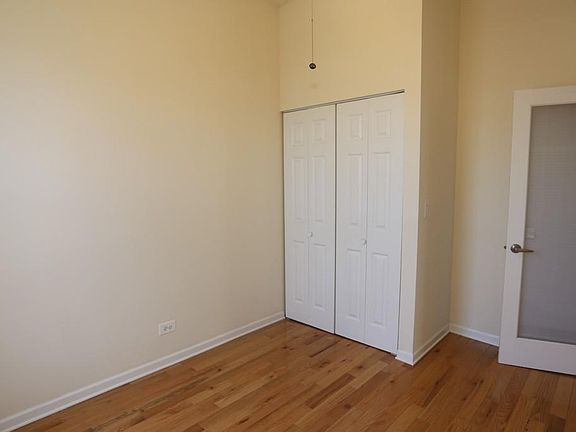 3rd image of 2047 N Hoyne Ave #Ig1s
