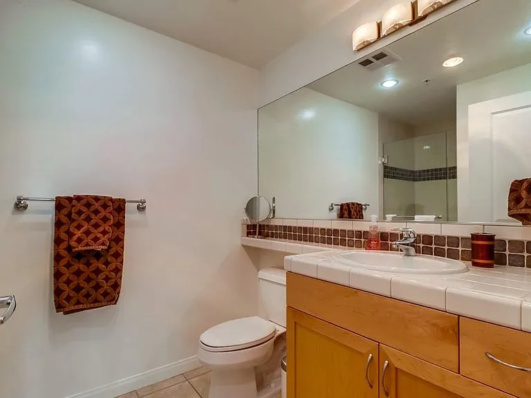 850 Beech St — Photo 14