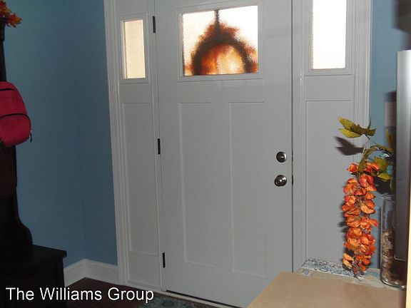 4th image of 439 Boswell St