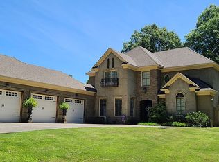 6210 Autumn Oaks Dr, Olive Branch, MS 38654