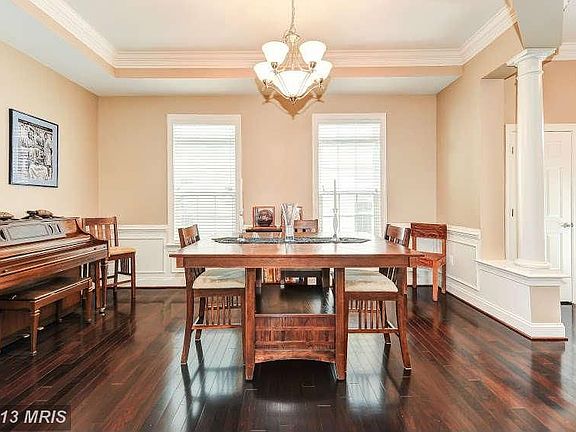 4th image of 5990 Manorview Way