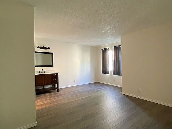 5th image of 13530 Francisquito Ave APT C