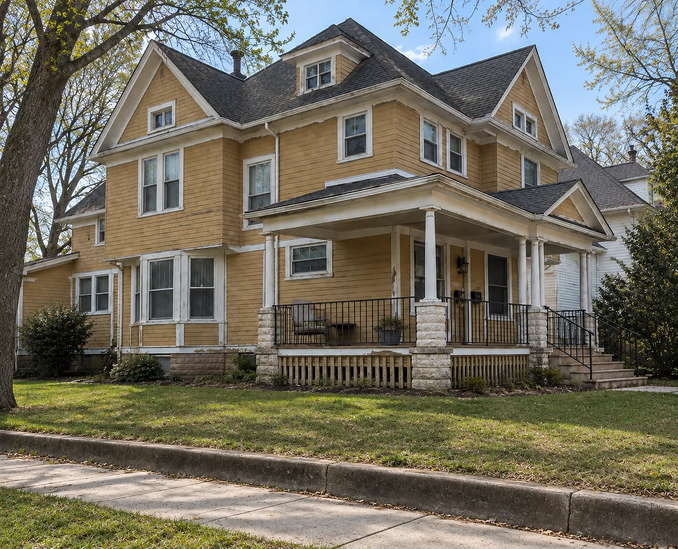 326 Western Ave/1106 W 3rd St - 3 — Photo 1