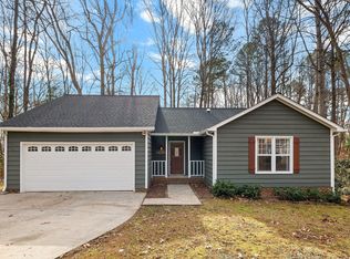 303 Trappers Run Dr, Cary, NC 27513