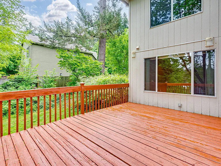 725 Ash St — Photo 52