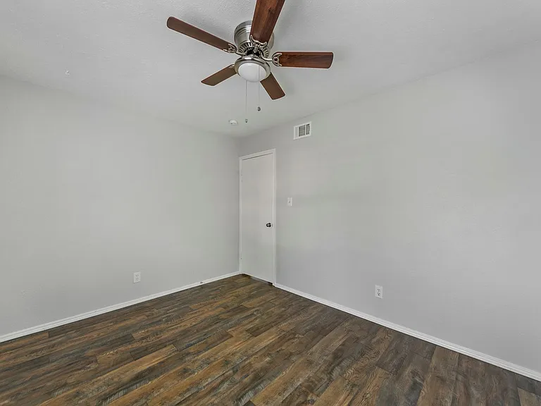 4716 Rose Of Sharon Ln — Photo 29