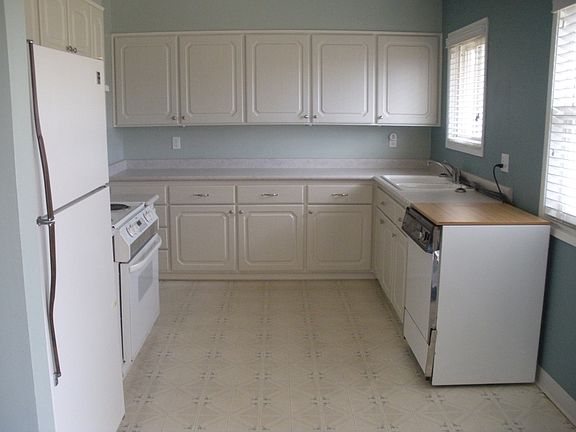 Nice sized kitchen