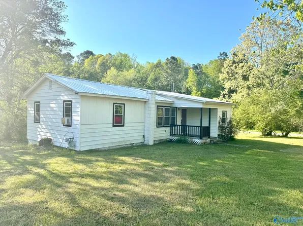 291 Hall Cir, Guntersville, AL 35976