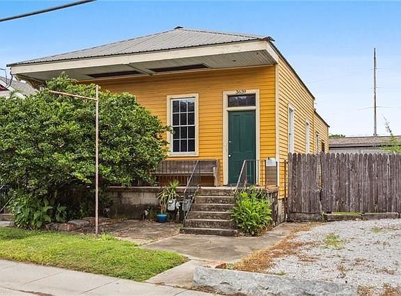 2nd image of 3639 Tchoupitoulas St