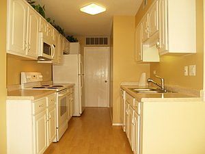 3rd image of 509 Aurora Ave Unit 319