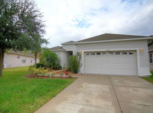 1025 Appian Pl, Wesley Chapel, FL 33543