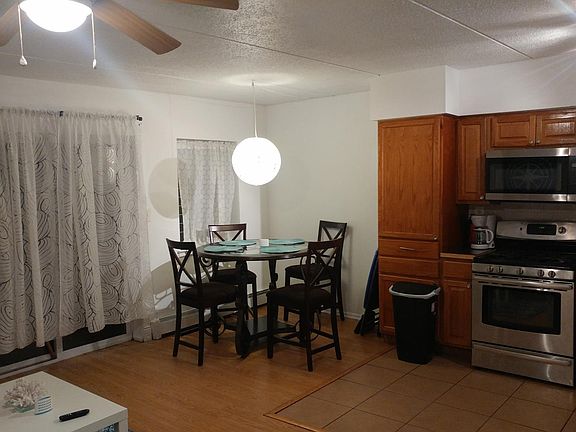 3rd image of 188 Beach 60th St Floor 1
