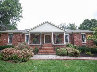 903 Albemarle Ct, Hurstbourne, KY 40222