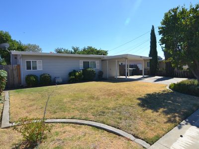 1419 Pleasanton Pl, Oakdale, CA, 95361