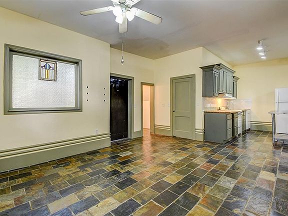3rd image of 5313 Palmetto St APT C