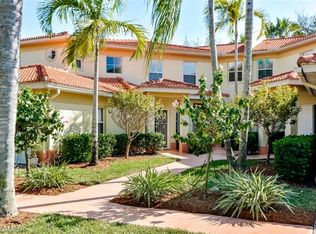 600 Diamond Cir #4A-604, Naples, FL 34110