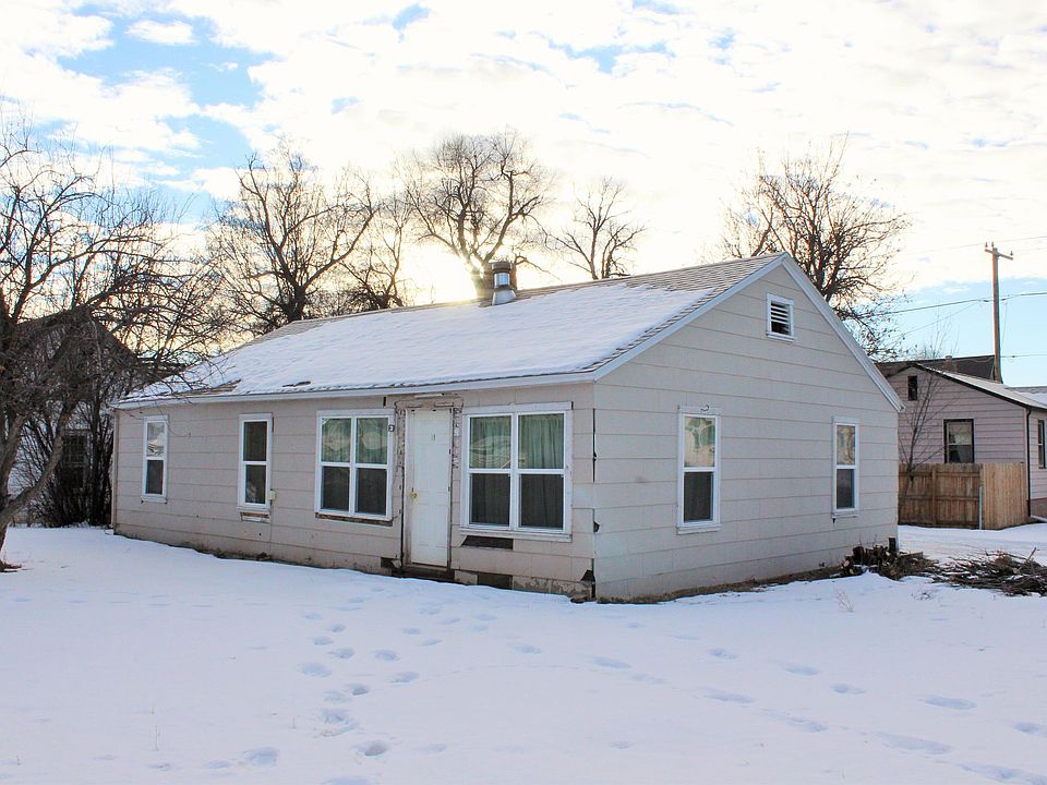 1st image of 645 Big Horn St