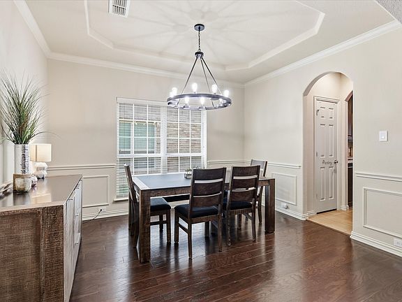 5th image of 9837 Amaranth Dr