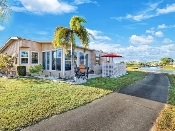 19616 Eagle Trace Ct, North Fort Myers, FL 33903