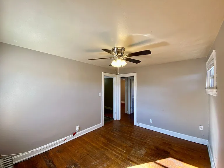 1025 Dana Ave Apts — Photo 1