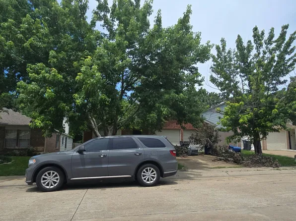 7187 Radcliff Dr, Dallas, TX 75227