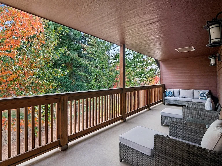 Cascade Ridge — Photo 18
