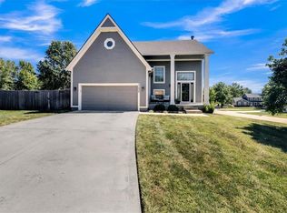 21806 W 51st St, Shawnee, KS 66226