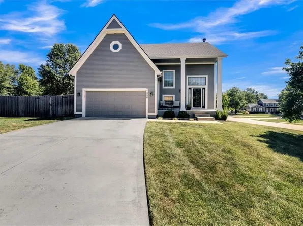 21806 W 51st St, Shawnee, KS 66226