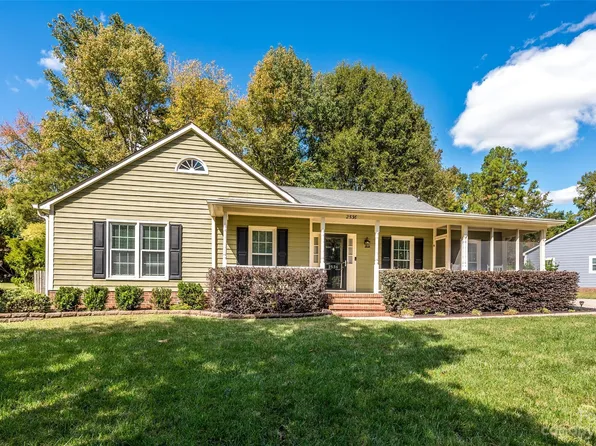 2536 Heidleburg Ln, Charlotte, NC 28210