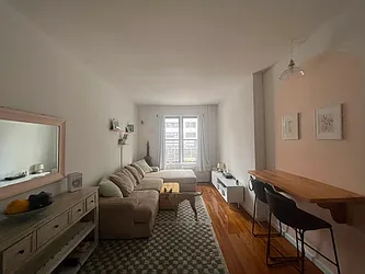 Rented by HOLTON REAL ESTATE INC.