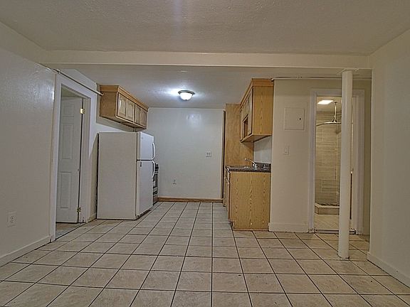 3rd image of 941 Fteley Ave