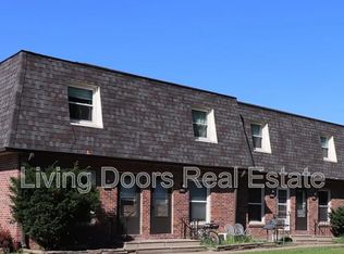 1613 Deweese Dr, Lincoln, NE 68504
