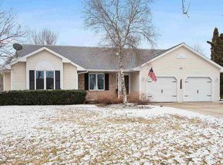 2681 Heartland Ter, Green Bay, WI 54313