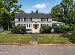 44 W Norris Rd, Norris, TN 37828