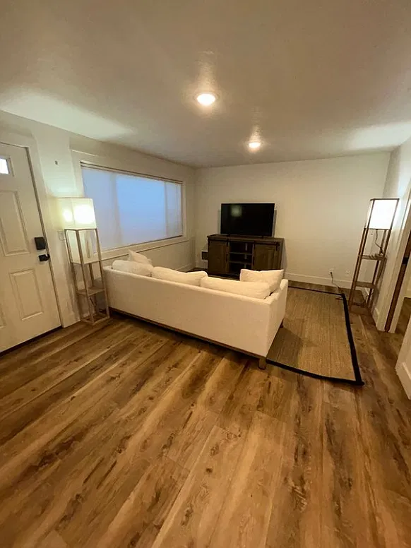 1 bed, 465 sqft, $1,150 — Photo 3