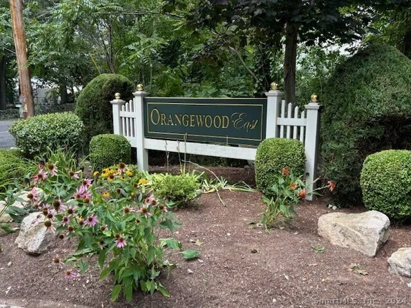 229 Shagbark Drive #229, Derby, CT 06418