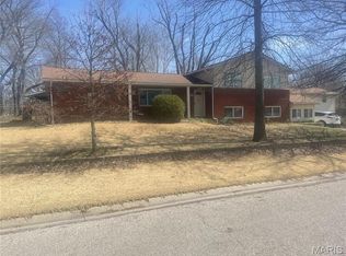 100 Freedom Dr, Belleville, IL 62226