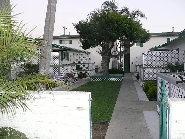 1163 Felspar St — Photo 5