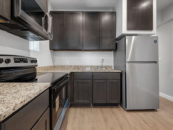 4th image of 1227 Cleveland St #2